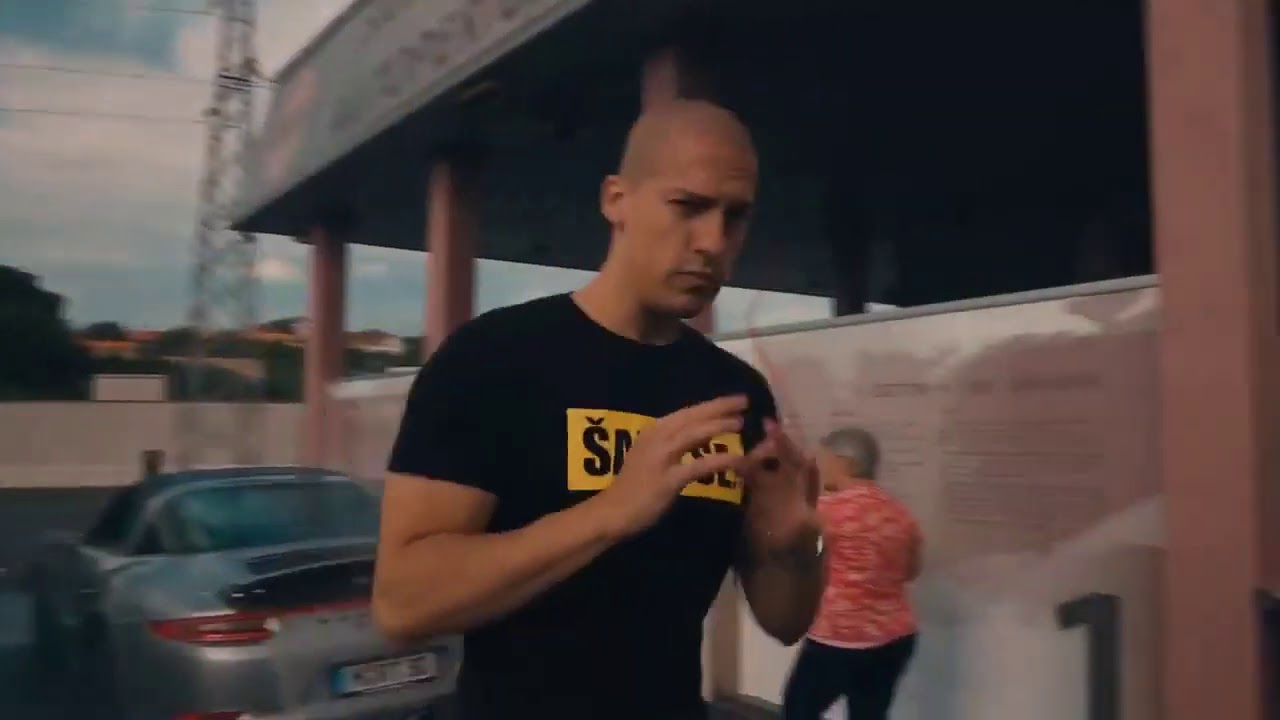 BAKAPRASE - LICNA KARTA (Official Music Video)(18-).avi
