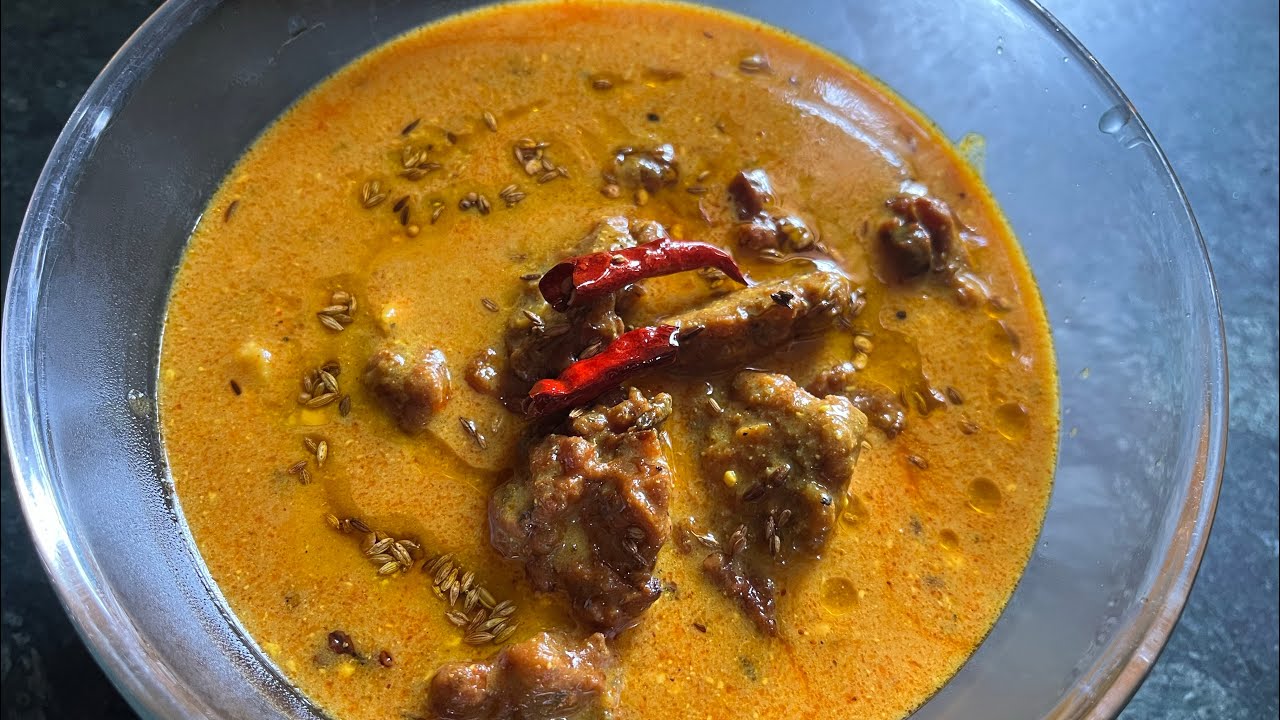 एक बार पकोड़ा कढ़ी इस तरह बनाइए उंगलियां चाटते रह जायेंगे।Punjabi Pakora Kadhi। पंजाबी कढ़ी पकोड़ा।