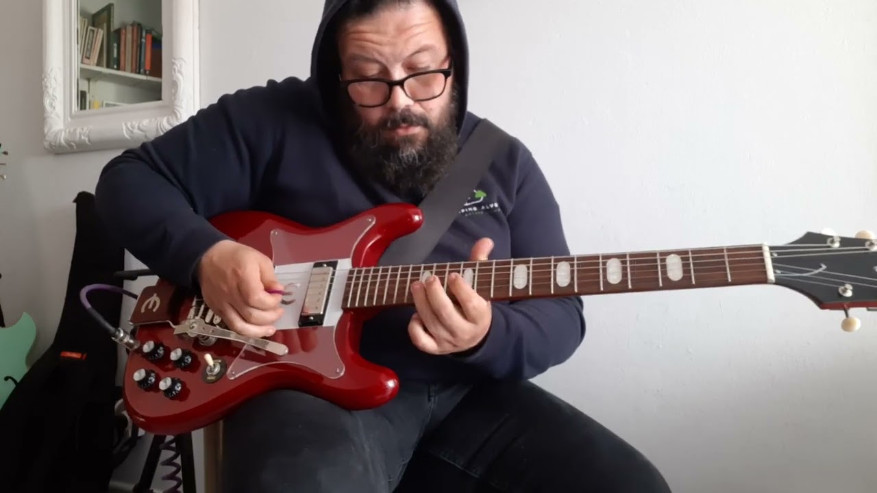 Epiphone Crestwood Custom reissue jam