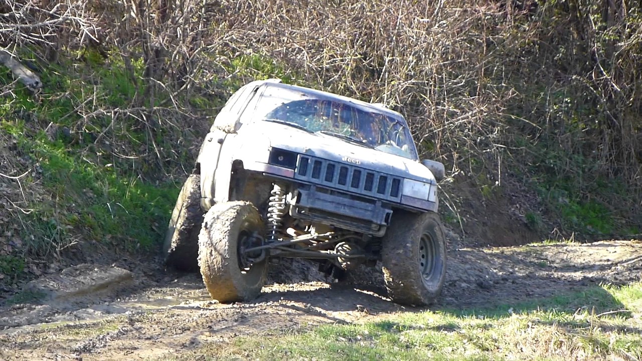 Gabriel's Jeep Grand Cherokee ZJ 5.2 V8 - #3 - Easy Stroll in the muddy Trail Park