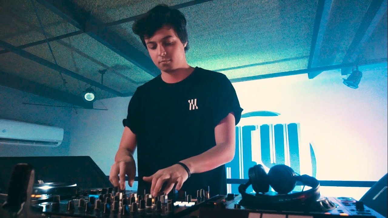 Schillist Autoral Set @ HEY! Entertainment