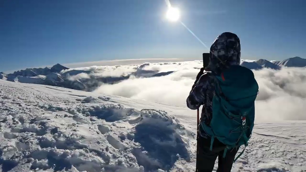 Tatry zimą. Ciemniak, Krzesanica i Małołęczniak i Widmo Brockenu.