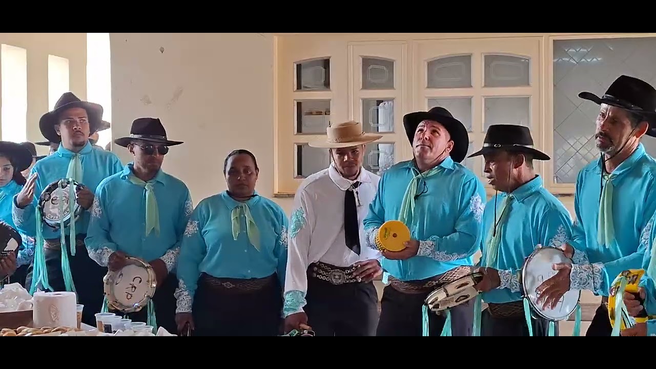 Cantando para os Devotos de Maria ,e foi ofertado um café 2025