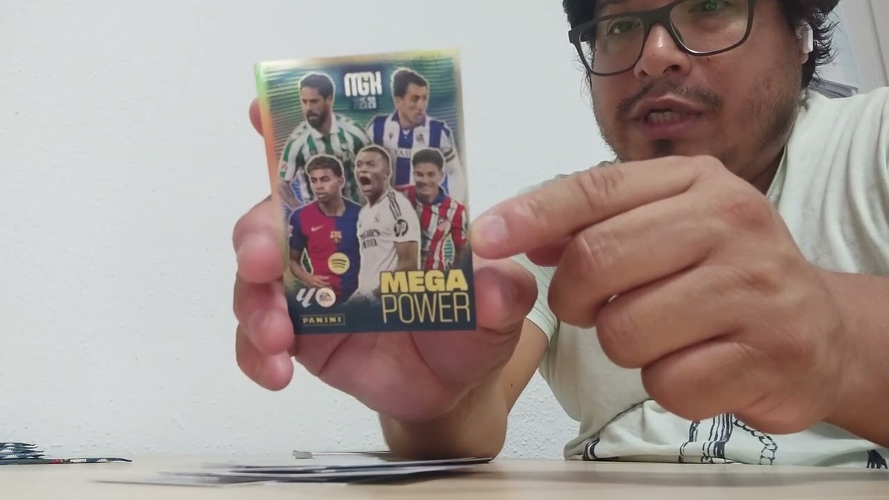 Colección MGK 25-26, En busca del cromo firmado original 