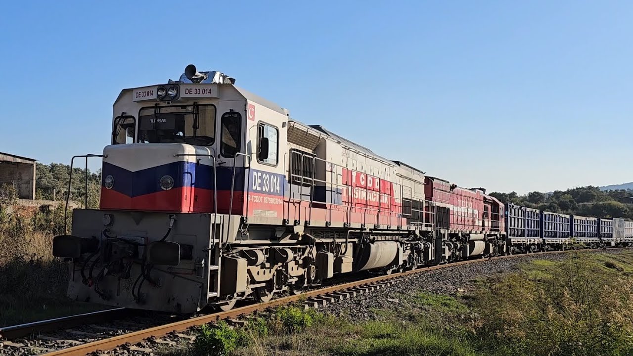 TCDD DE 33014 - DE 22011 UZUN YÜK TRENİ (SÜPER KORNALI GEÇİŞİ)