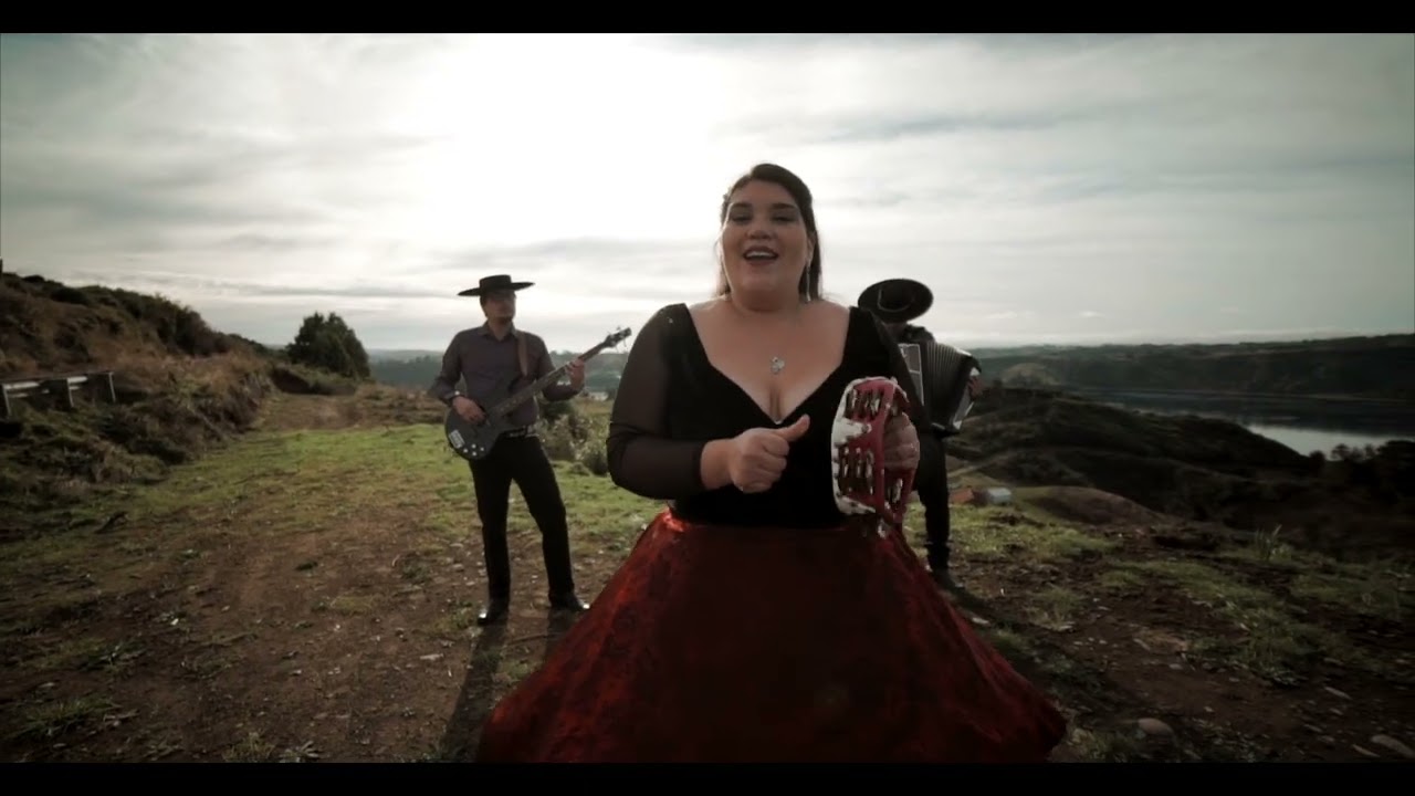 Grupo Manzanar de Chiloe - Moreno de Bellos Ojos (Video Clip Oficial)