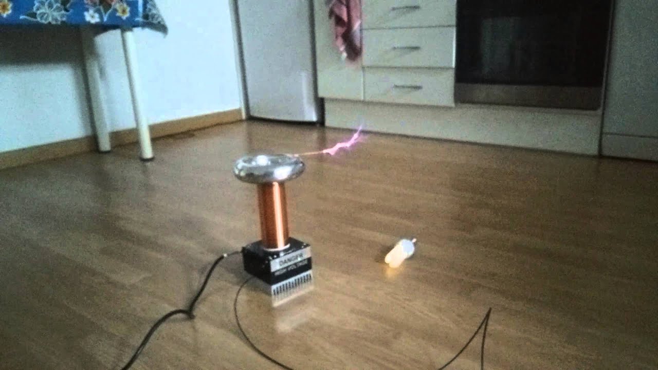 OneTesla - AC/DC - Thunderstruck