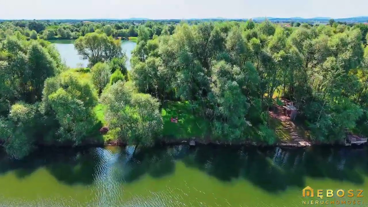 Piękna działka nad wodą z własną linią brzegową w Krakowie
