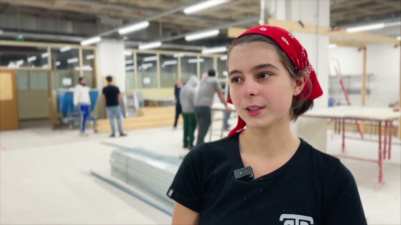 Institut provincial Thomas Edison Charleroi - Clonara, plafonneuse-cimentière