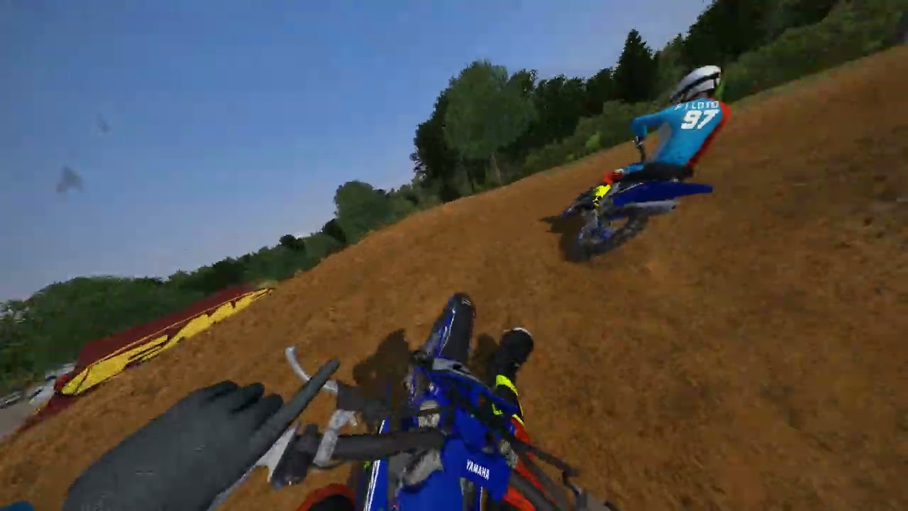 TESTANDO YZ450F  - MX BIKES PISTA FARM14