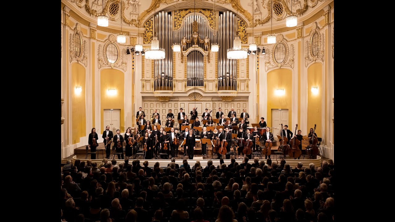 S. RACHMANINOW · Symphonie Nr. 1, d-Moll, op. 13 · Philharmonie Salzburg · Elisabeth Fuchs