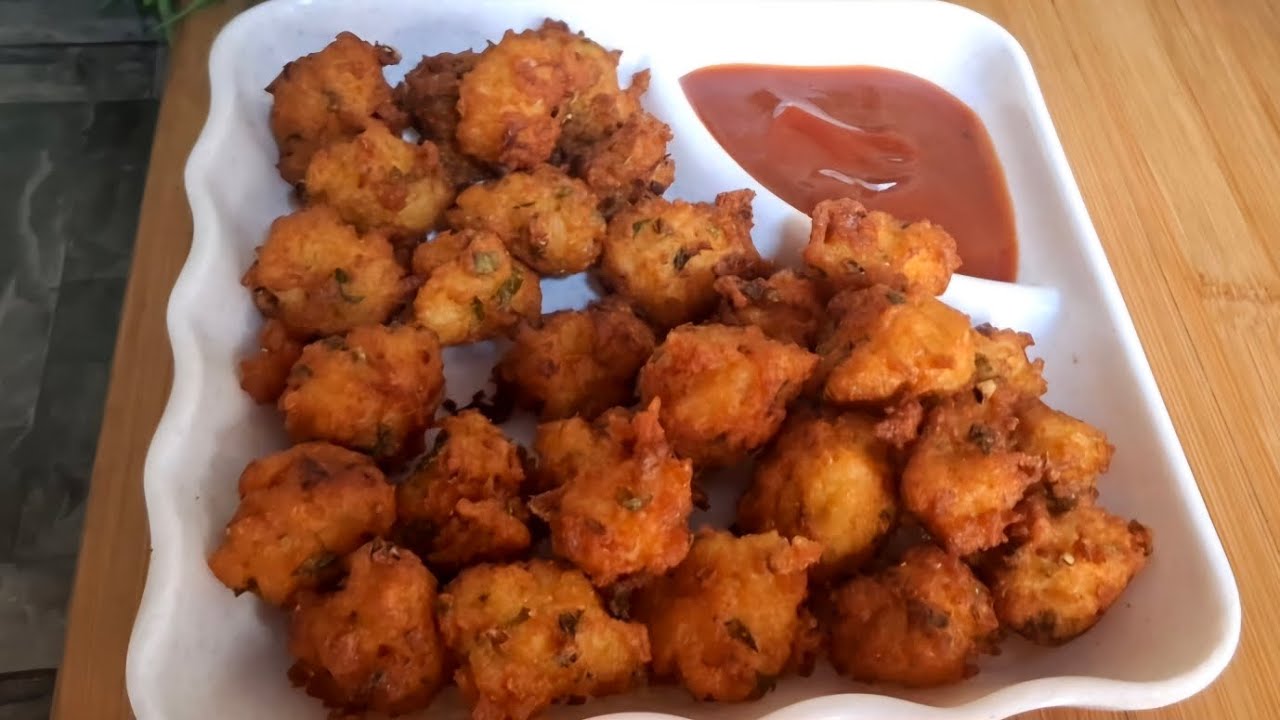 5 मिनट में बनाए बचे हुए चावल से ये easy और crispy snacks || leftover rice pakodi recipe ||