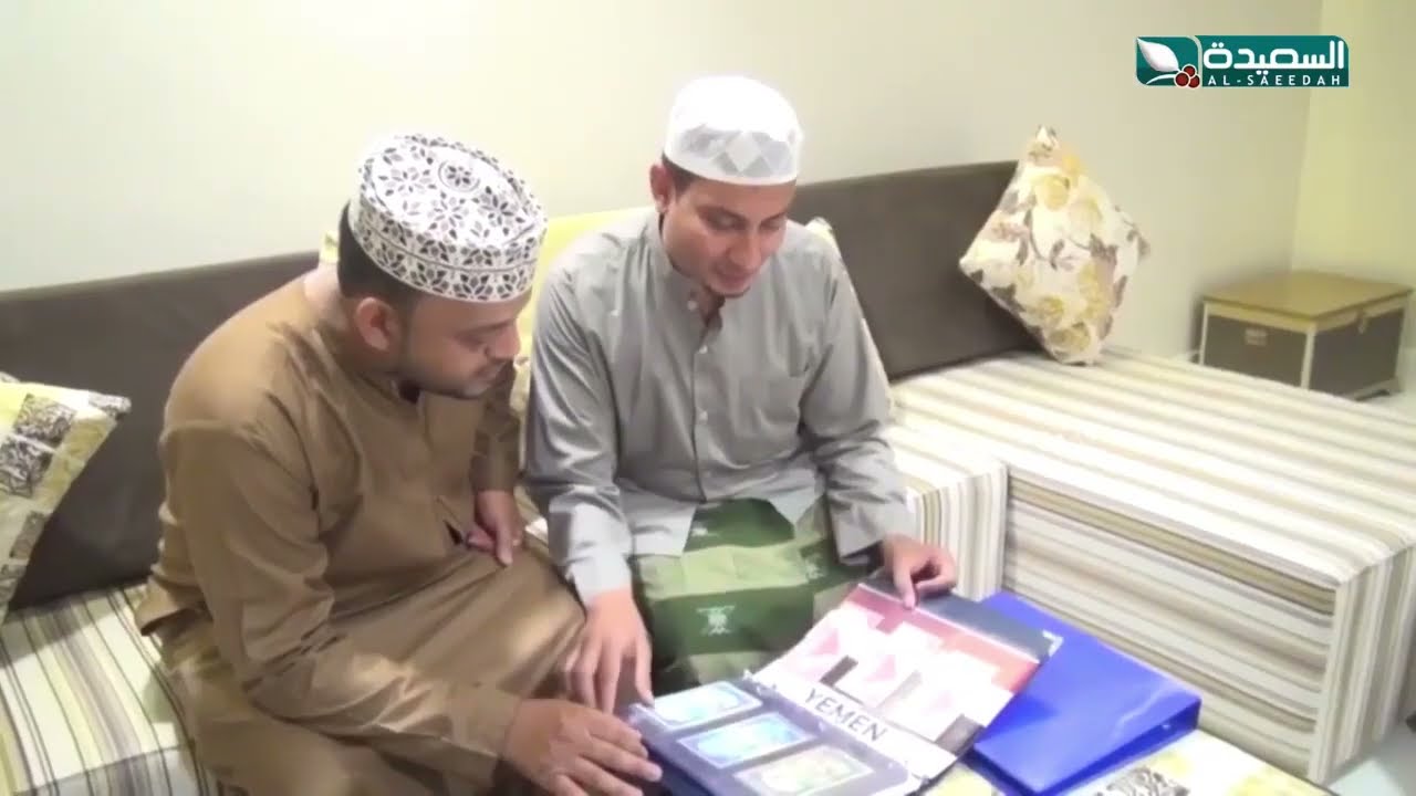 شاهد مواطن يهوى جمع العملات الاجنبية منذ سنوات في تريم حضرموت