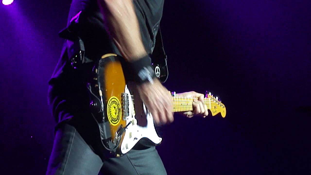 Rick Springfield guitar solo & a cover of Shake It Off (by Taylor Swift)