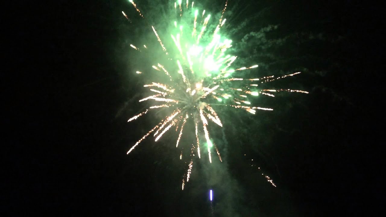 Mein Feuerwerk 2013/2014 [HD1080p] mit Abbrennplan (45 Batterien & 8 Bombenrohre Verbund)