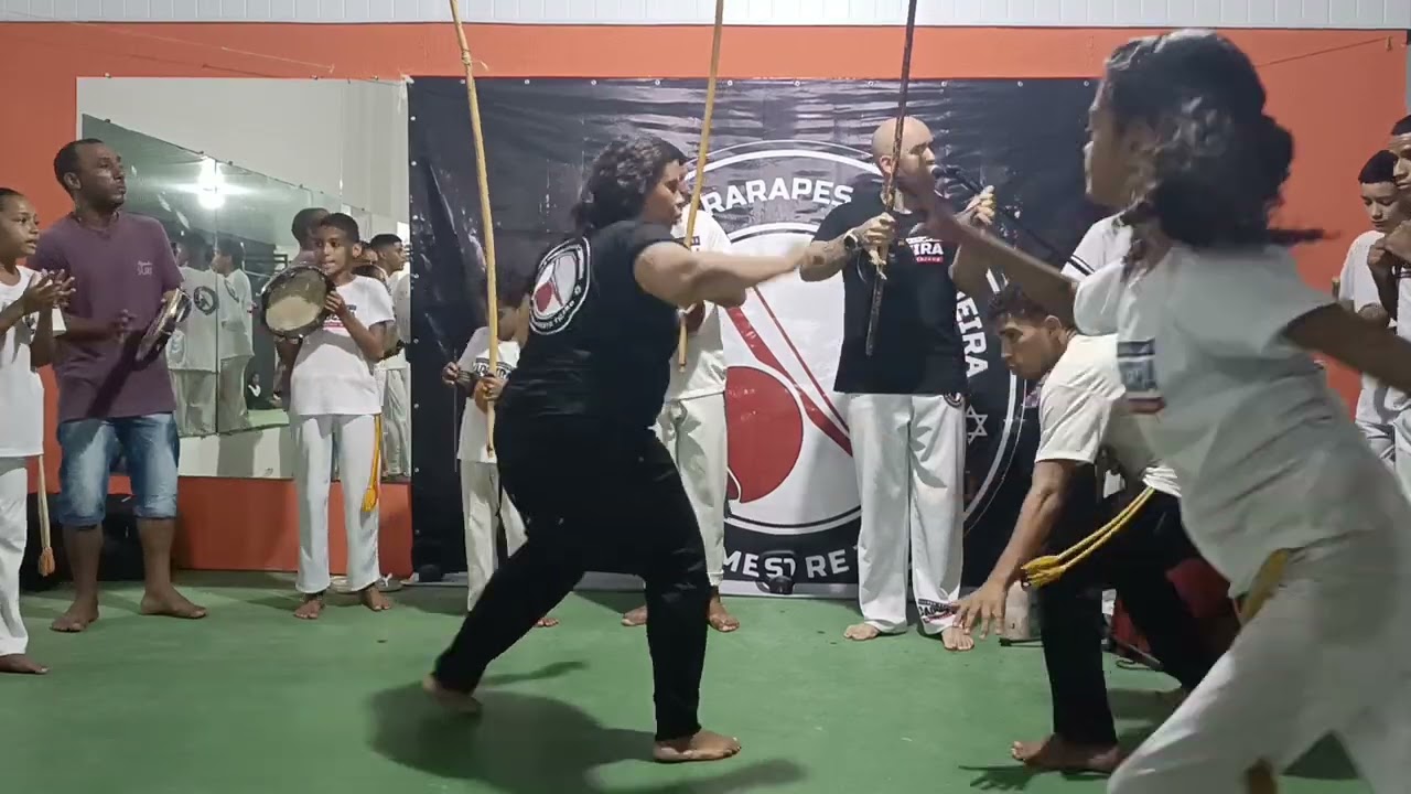 #050 /26 - ESCOLA GUARARAPES DE CAPOEIRA  - AULÃO E RODA DO CONTRAMESTRE THIAGO