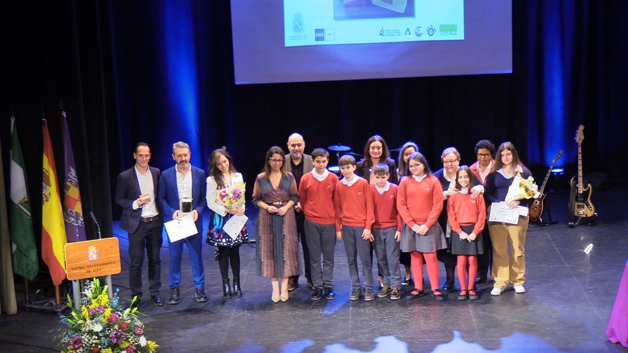 Premios Tiza de Oro y Mochila de Plata 2025. Ayuntamiento de Jaén, Concejalía  de Educación.