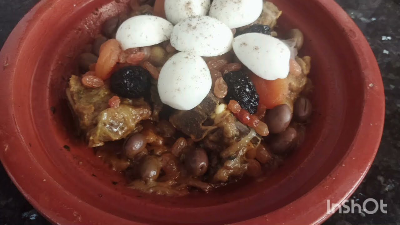 طجين بالحم الغنمي  ومع زبيب ولبرقوق ومشمش مجفف