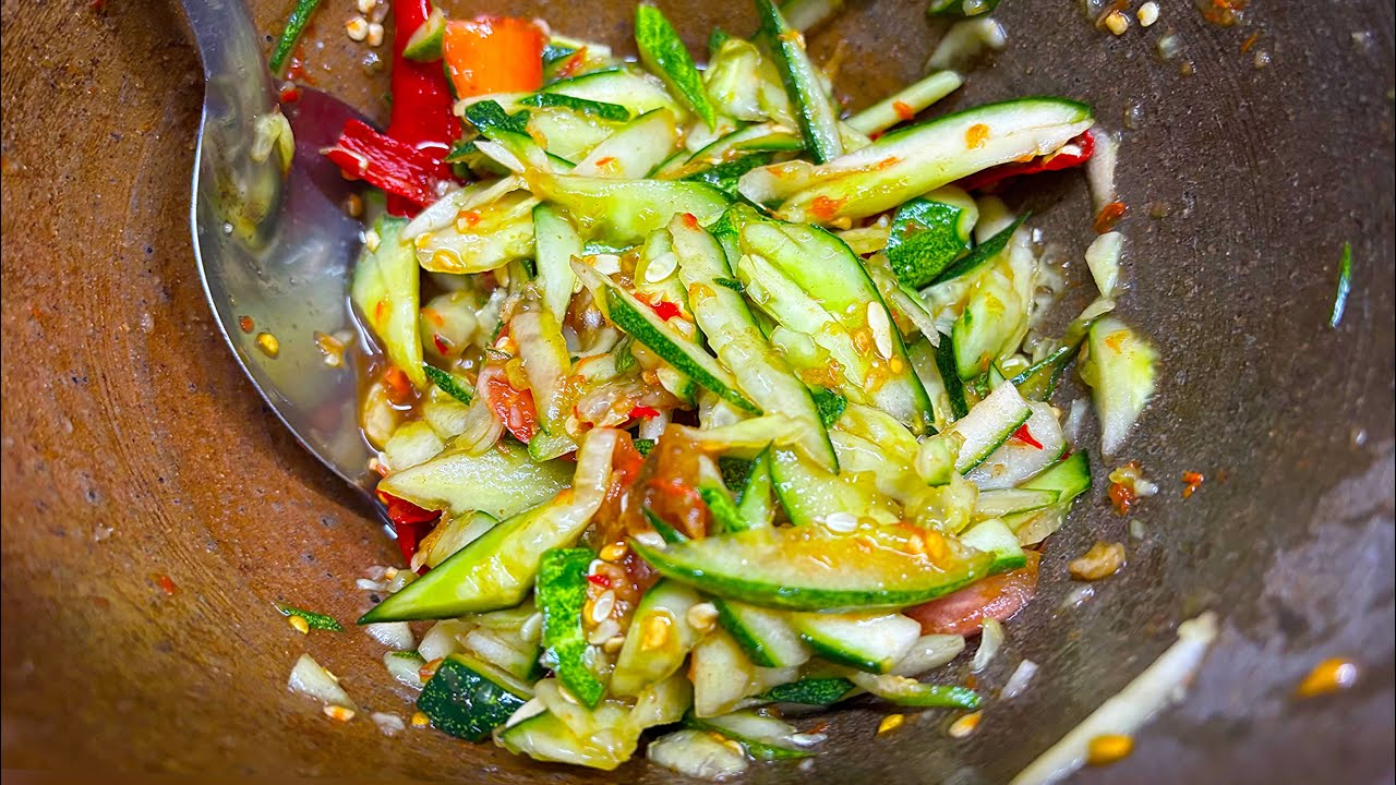 ตำแตงน้ำปลาร้านัว แซ่บๆจ้า