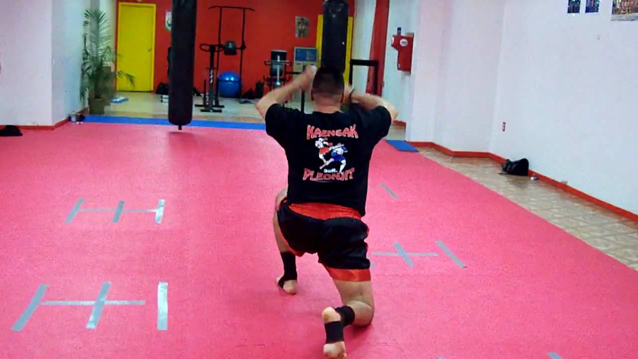 Lion's Roar Muay Thai - Wai Kru (performed by Kru William)