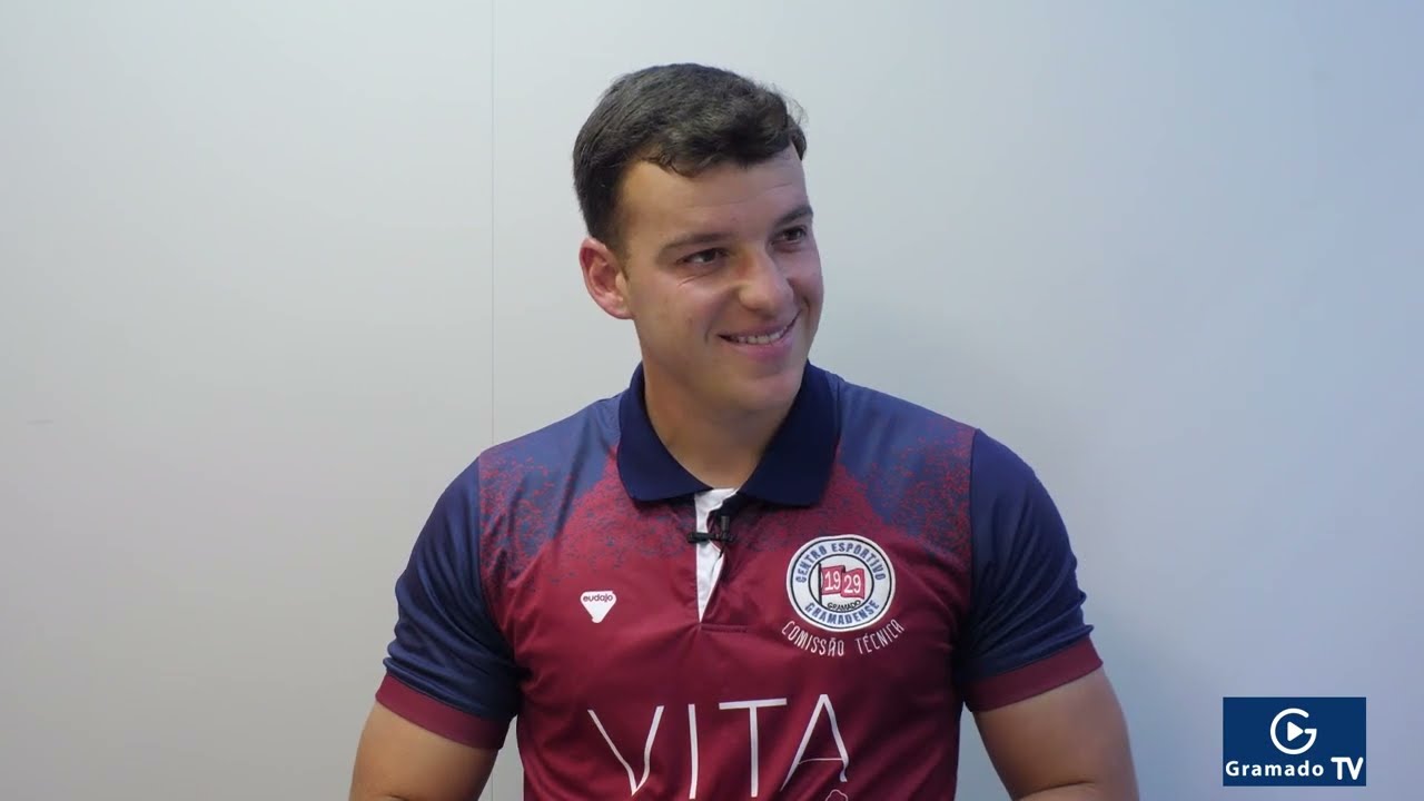 Treinador da equipe Sub-17 entra para a história do Gramadense