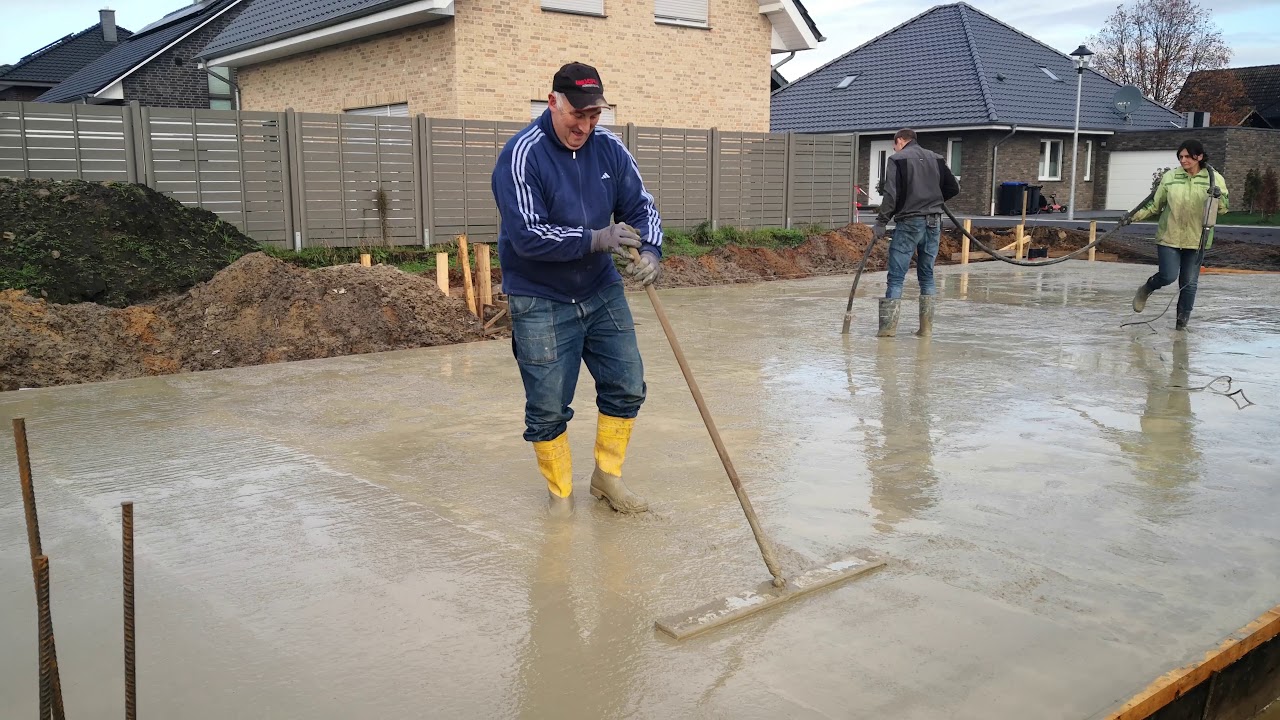 Bodenplatte gl&auml;tten