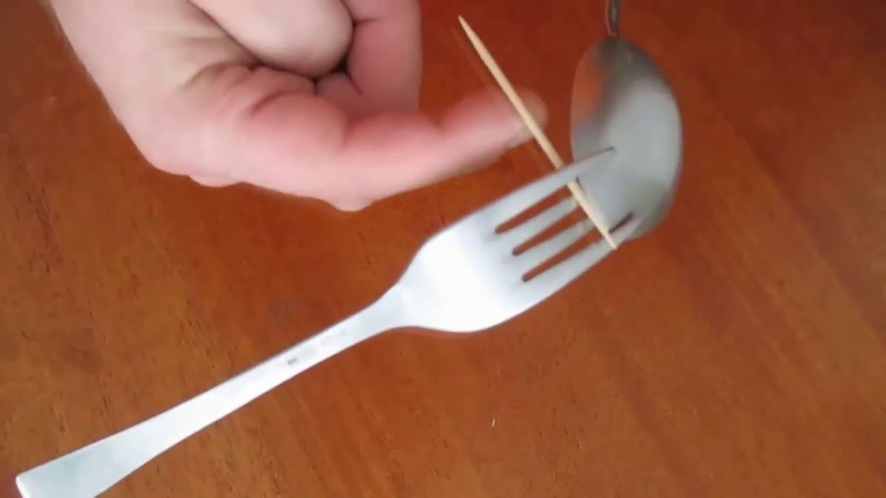 Easy Bar Trick - How to balance a spoon and a fork on toothpick