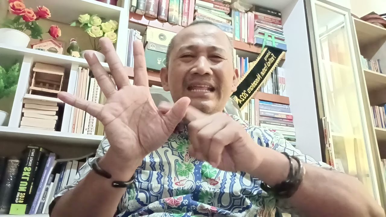 GURU & DOSEN ABAD XXI HARUS SOLUTIF DALAM  PEMBEJARAN INOVATIF#M ROHMADI#ARFUZH RATULISA