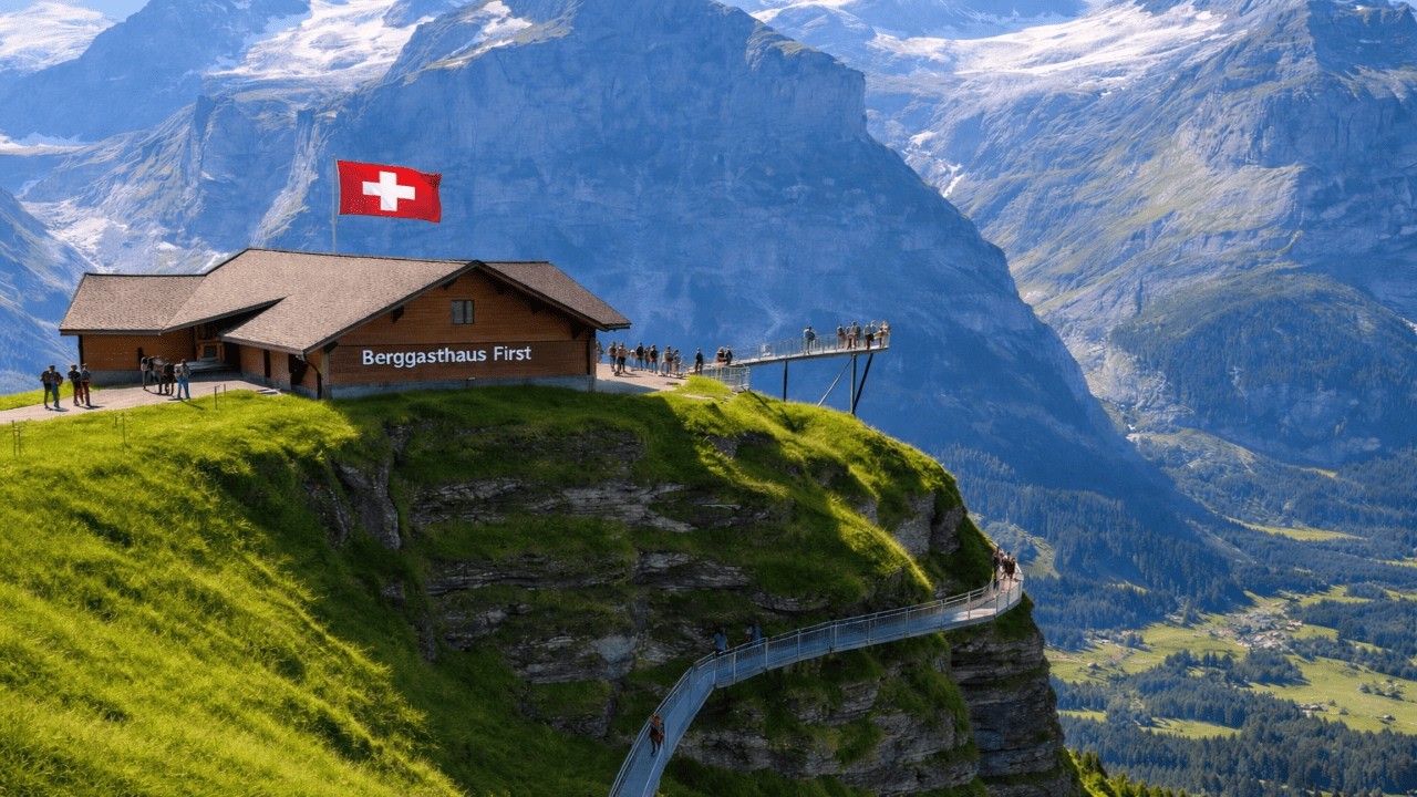 Cliff Walk in Switzerland 🇨🇭 Walking Tour Across a Bridge Over the Abyss (4K)