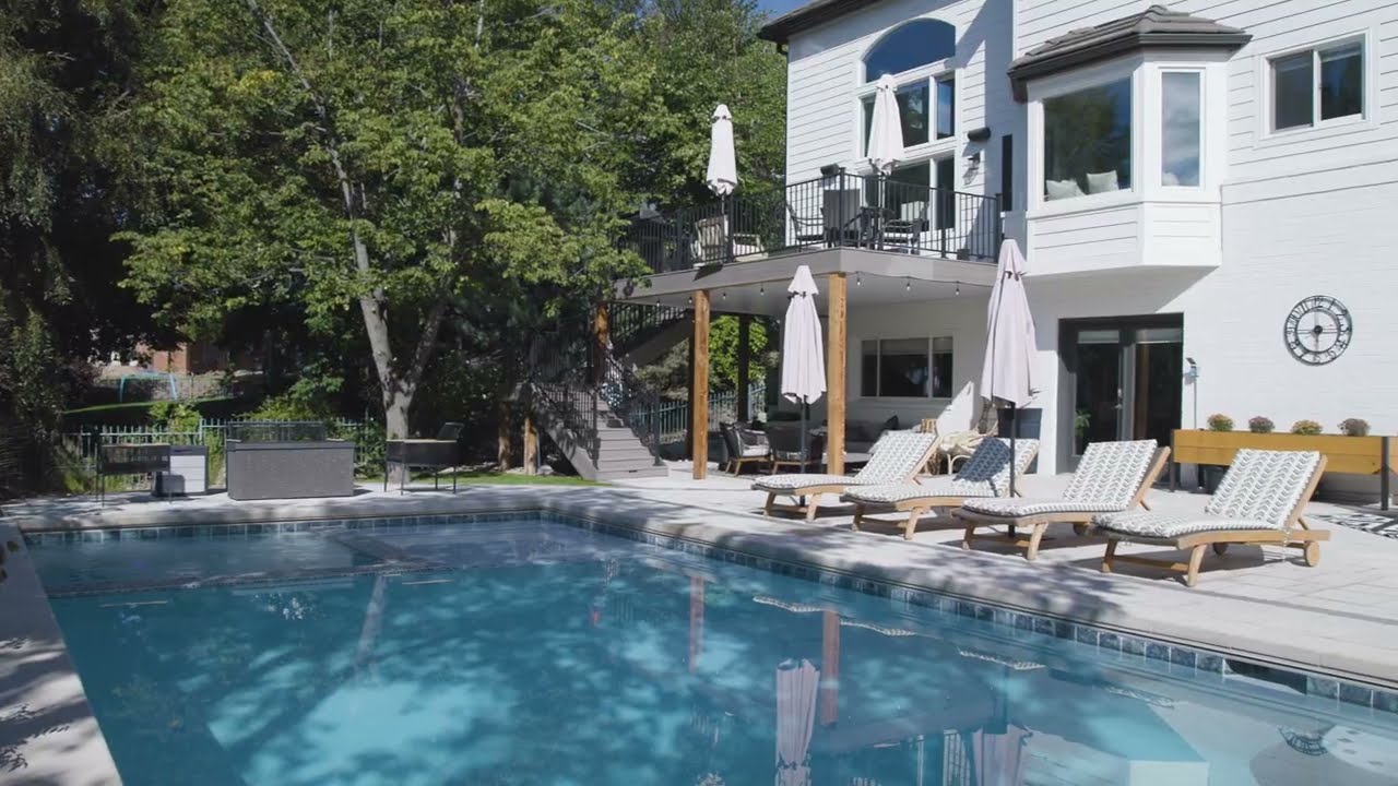 Poolside Paradise