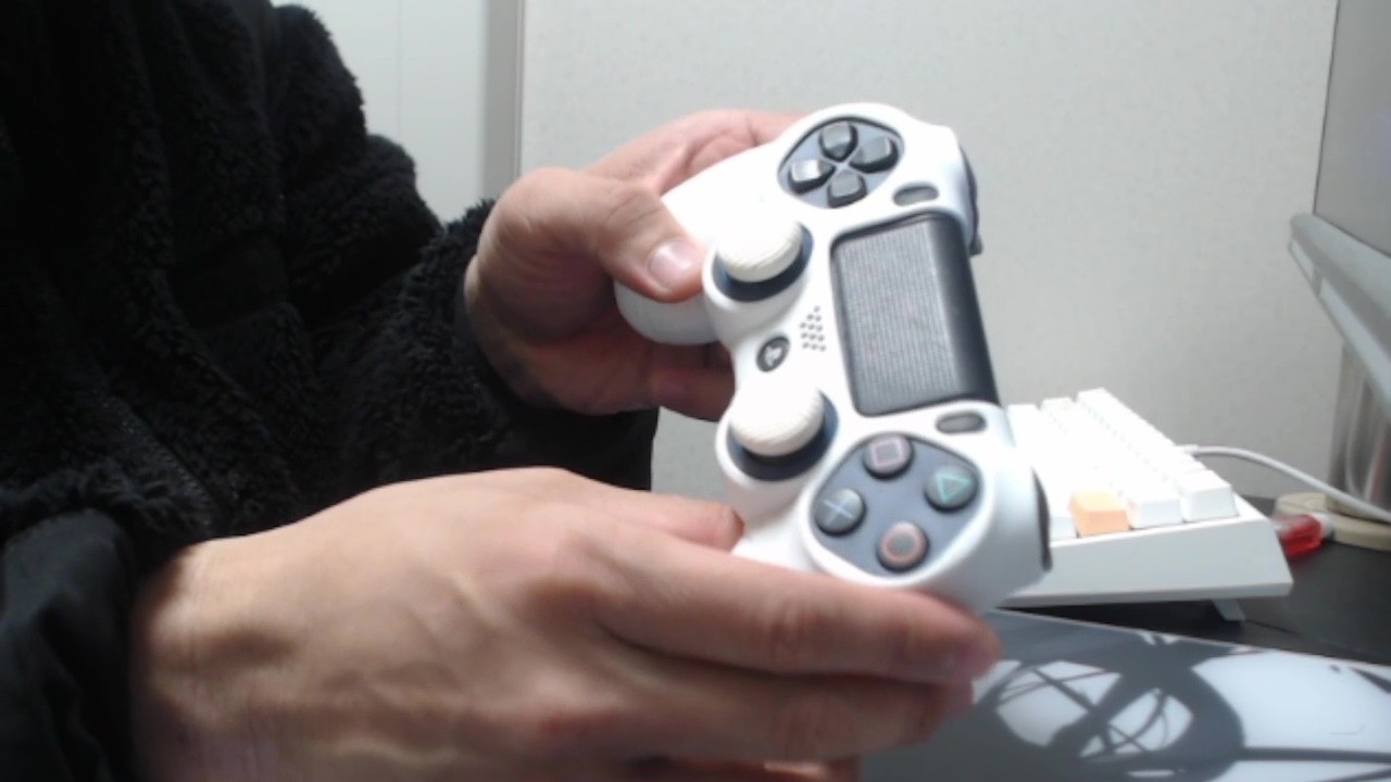 PS４のコントローラーを分解掃除してみる