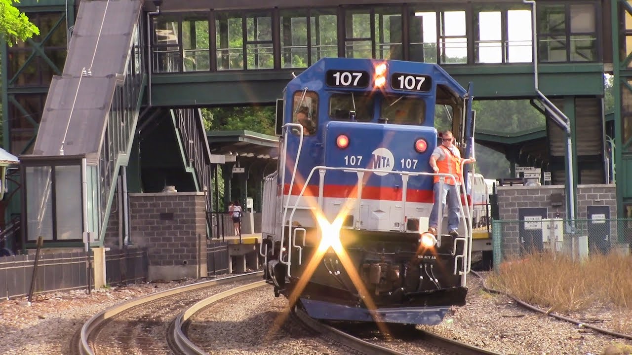 A Few Metro North & Amtrak Trains at Peekskill