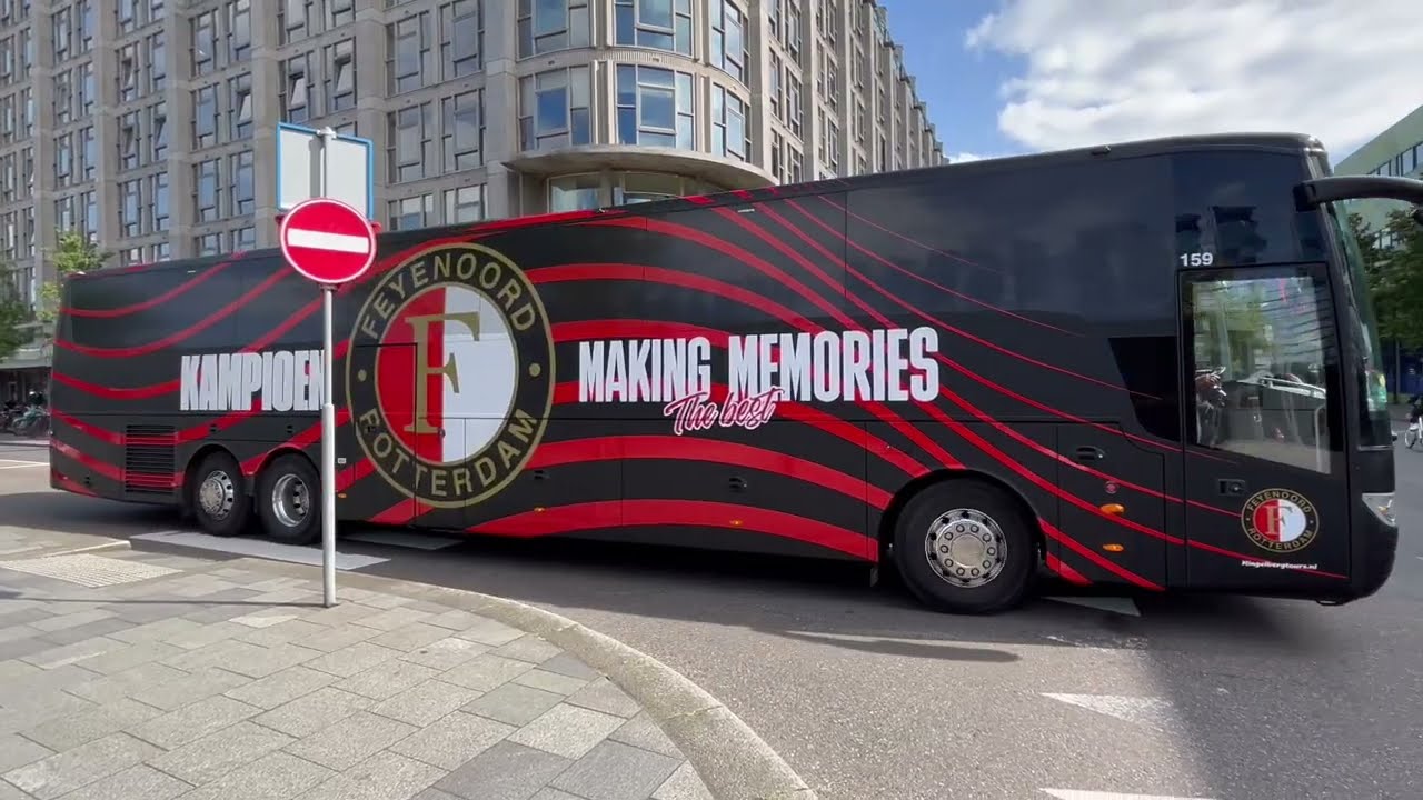 ROTTERDAM EN TROTS - DE TEMPEL VAN ZUID ( zingende buschauffeurs )