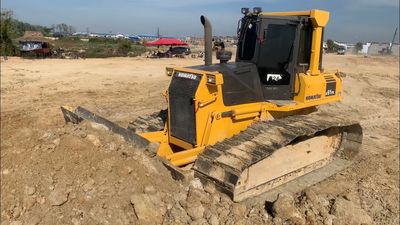 Best work Komatsu D61px Pushing
