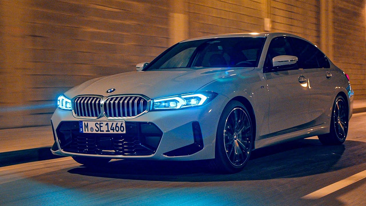BMW 3 Series 330i with M SPORT PRO Package