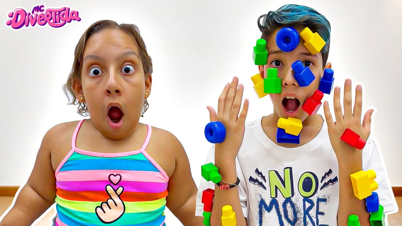 Maria Clara e a História para Crianças sobre Brinquedos Espalhados - MC Divertida