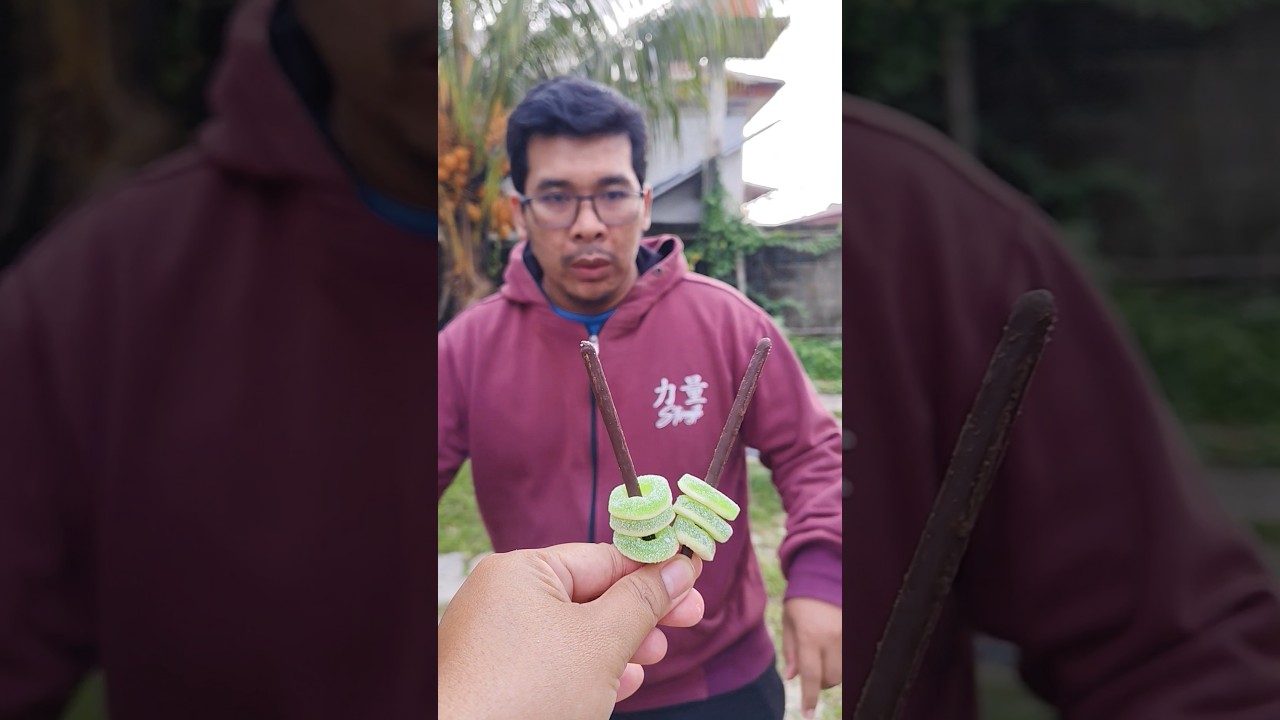 bagi bagi coklat stik permen yupi 