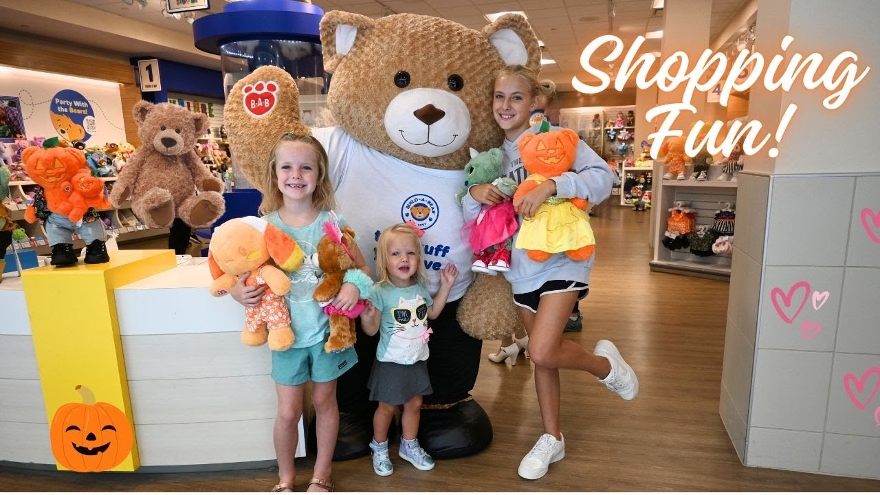 Shopping at Build-A-Bear For New Halloween Exclusive Build-A-Bears | Having Fun at the Mall