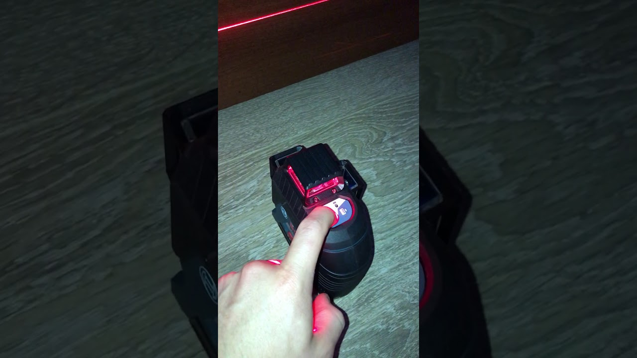 LASER KRZYŻOWY GLL3-300 BOSCH 360
