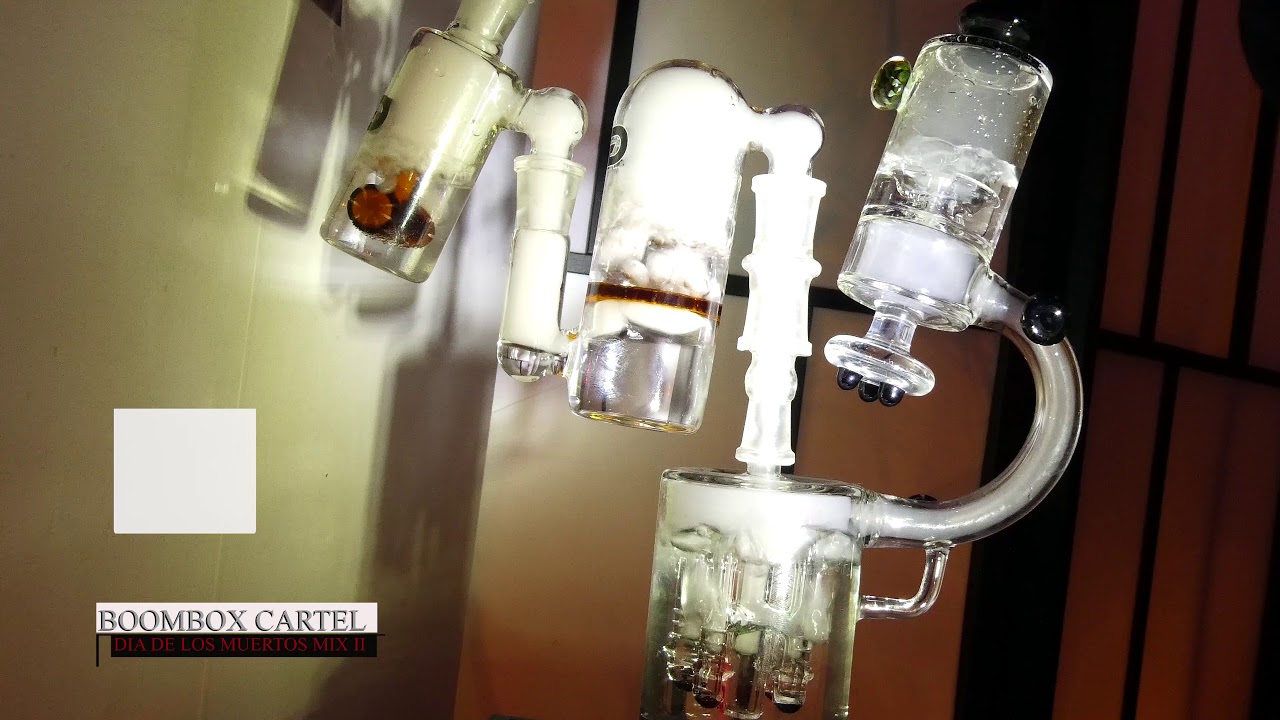 HUGE DAB HIT 4 CHAMBERS BONG