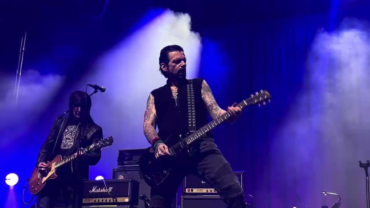 The Rockers - Cowboy Song & Boys Are Back In Town - Dublin 3Arena 4/1-2026