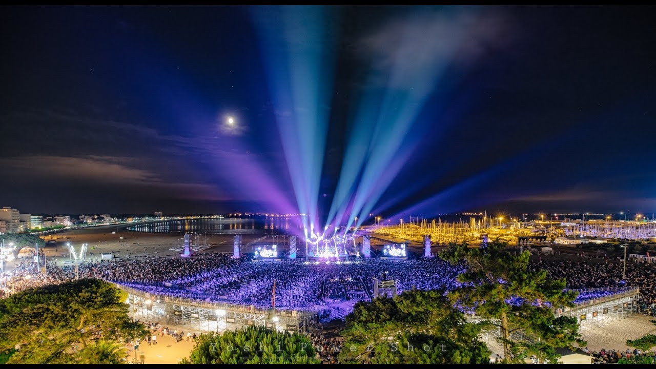 Un Violon sur le Sable - Medley Johnny Hallyday