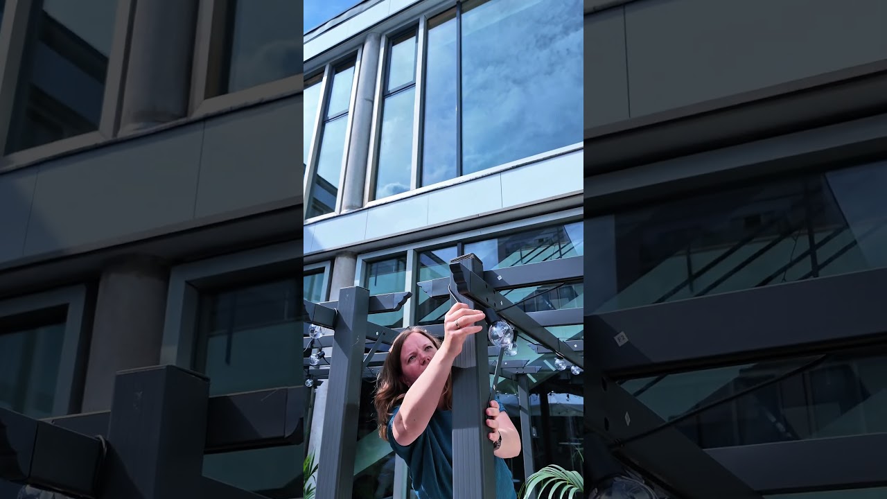 Meet the new Philips Hue Festavia globe string lights