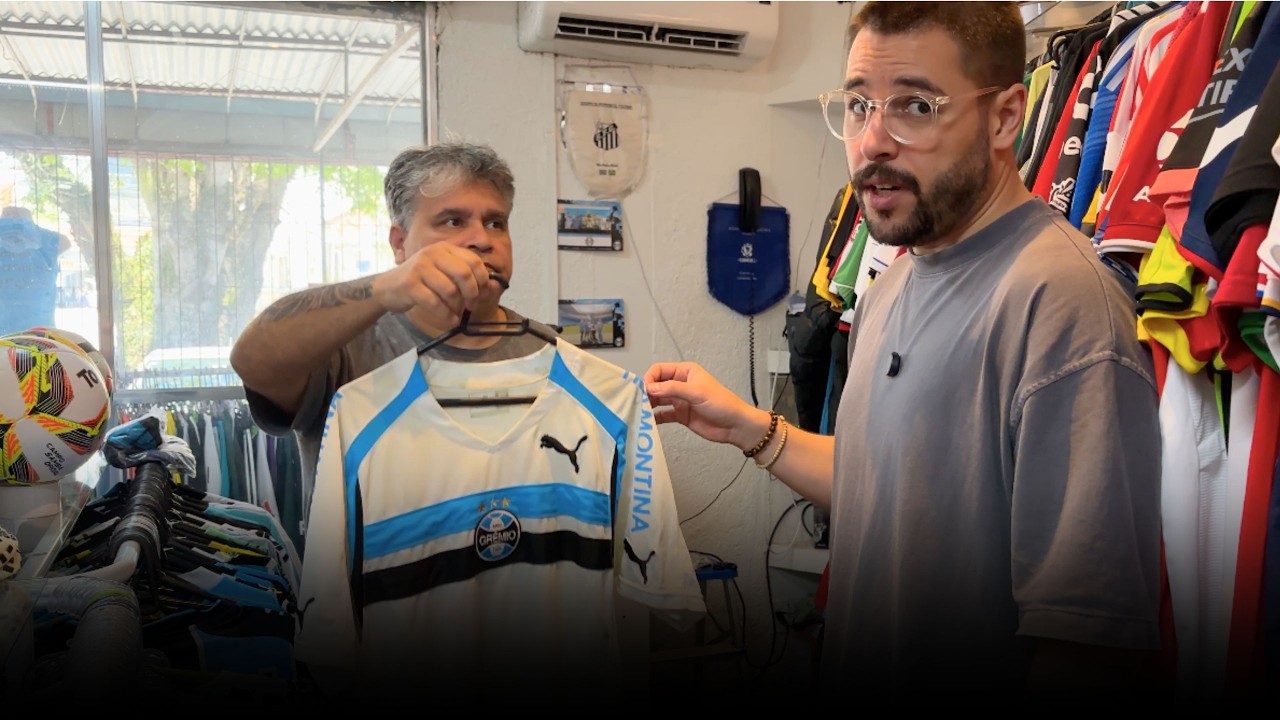 Essa loja de Porto Alegre vende camisas de futebol raras