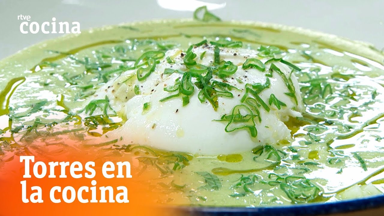 Cómo hacer crema de calabacín y manzana - Torres en la Cocina | RTVE Cocina