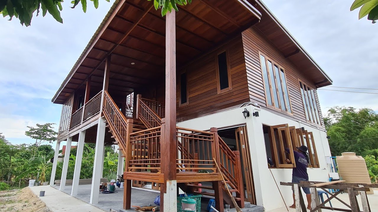 บ้านไม้เก่า สไตล์โมเดิร์น 2 ห้องนอน 1 ห้องน้ำ 1 ห้องโถง 1 ห้องนั่งเล่น (จรรยาค้าไม้)