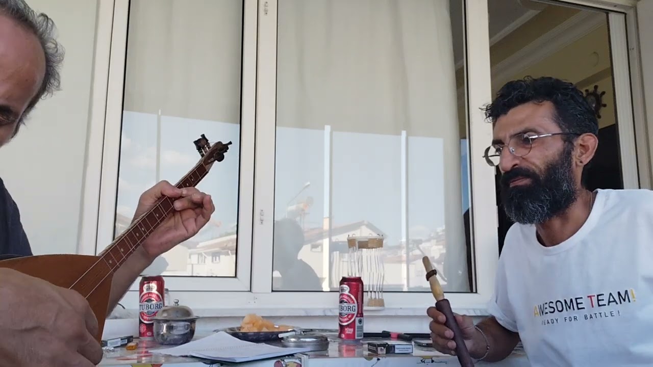 Bağlandı yollarım kaldım çaresiz...