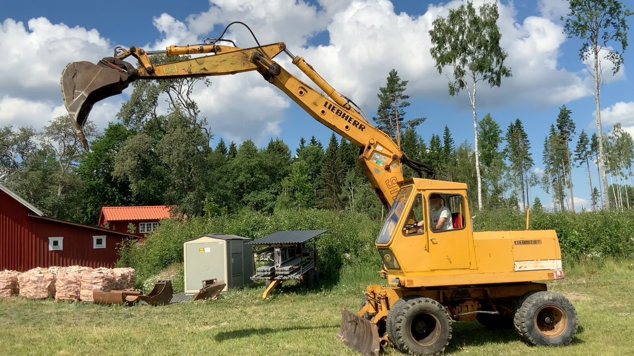 Köp Grävmaskin Liebherr A 911B på Klaravik
