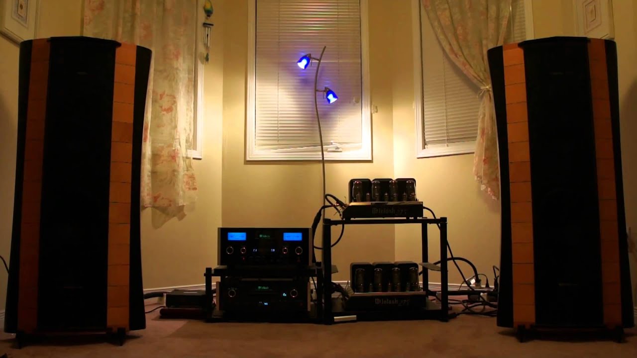 McIntosh MC275 + C2300 + MCD 500 + Sonus Faber Elipsa.