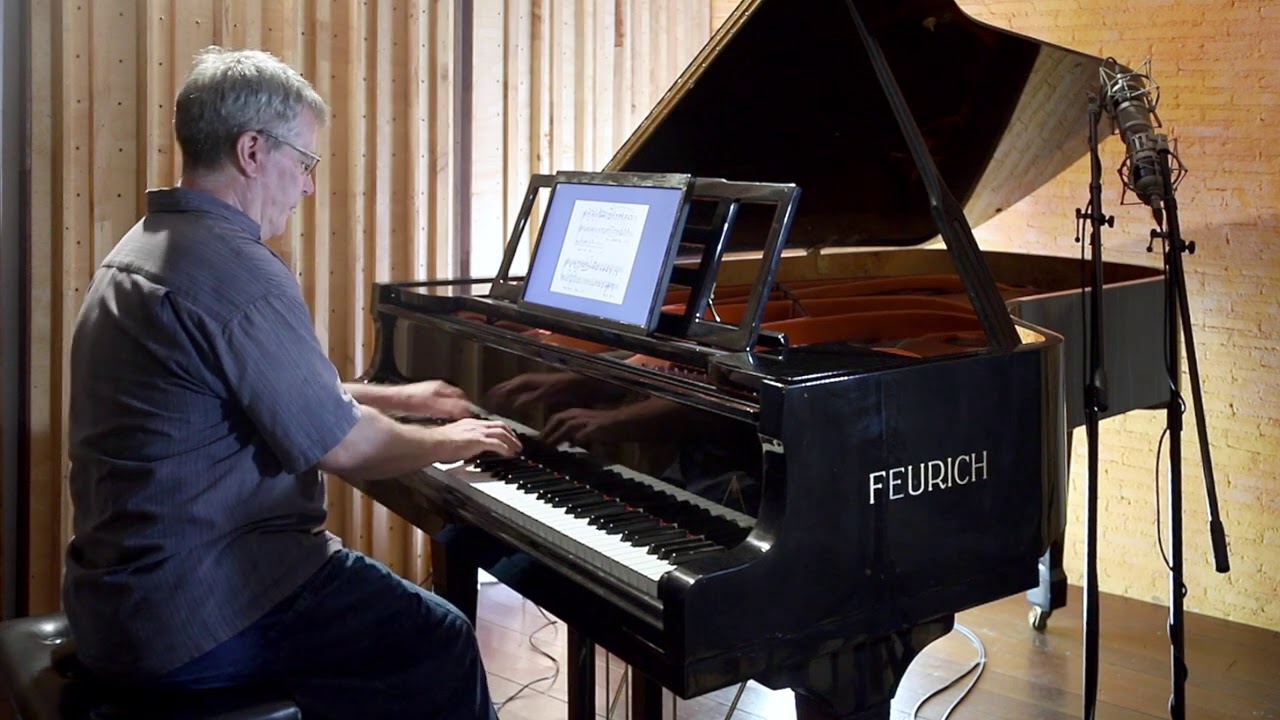 “Country Gardens” Percy Grainger - P. Barton, FEURICH piano